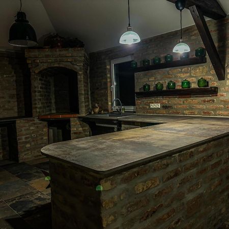 Dioliget Cottage Sarvar Ngoại thất bức ảnh