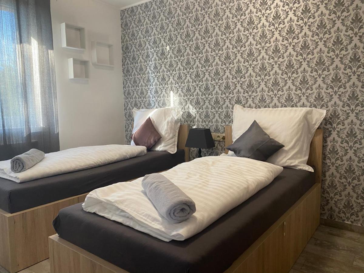 Dioliget Cottage Sarvar Ngoại thất bức ảnh