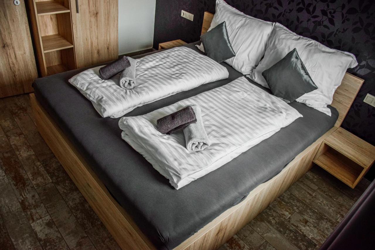 Dioliget Cottage Sarvar Ngoại thất bức ảnh