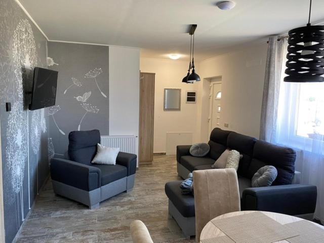 Dioliget Cottage Sarvar Ngoại thất bức ảnh