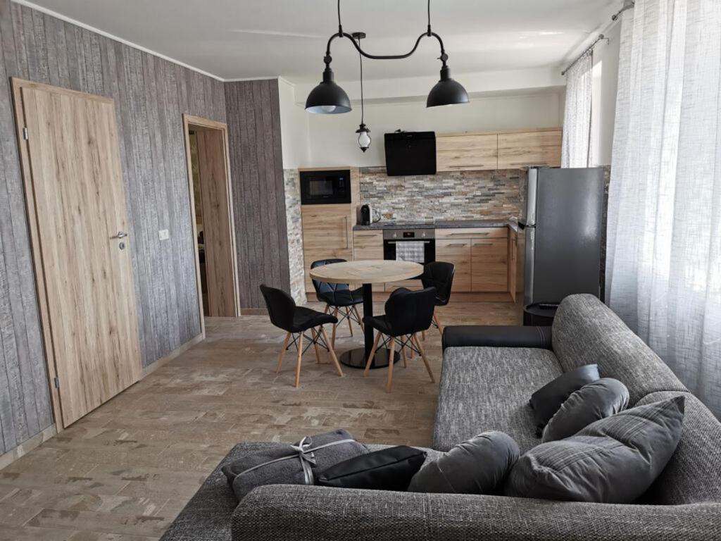 Dioliget Cottage Sarvar Ngoại thất bức ảnh