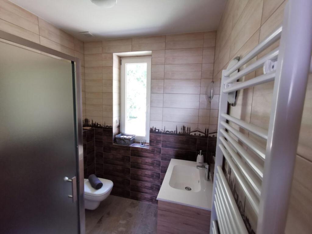 Dioliget Cottage Sarvar Ngoại thất bức ảnh