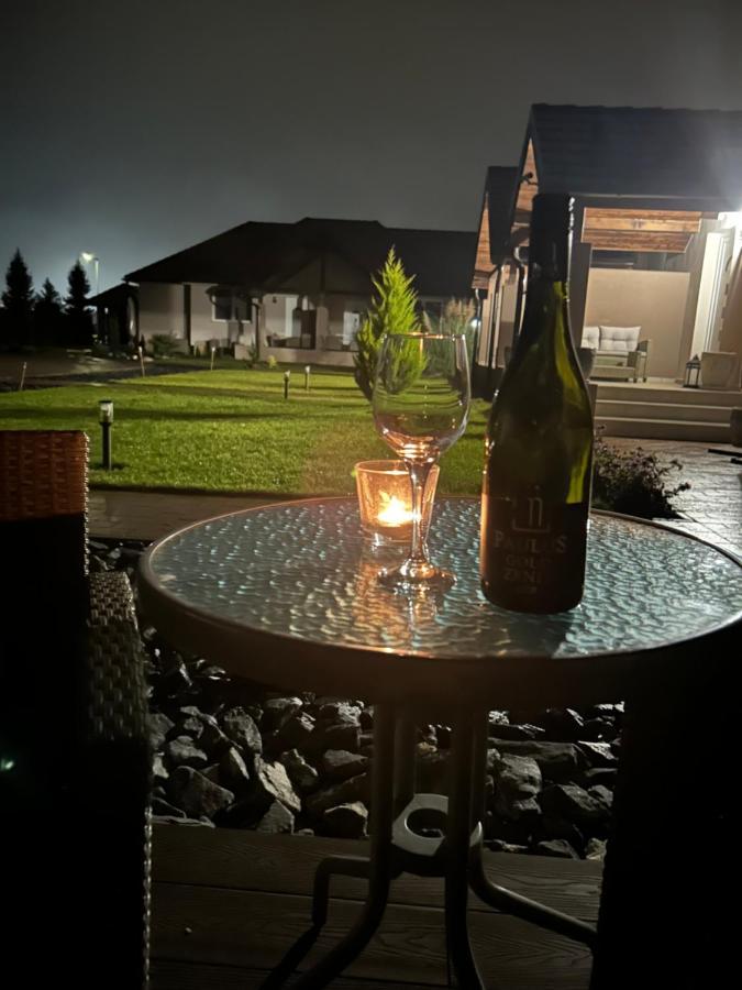 Dioliget Cottage Sarvar Ngoại thất bức ảnh
